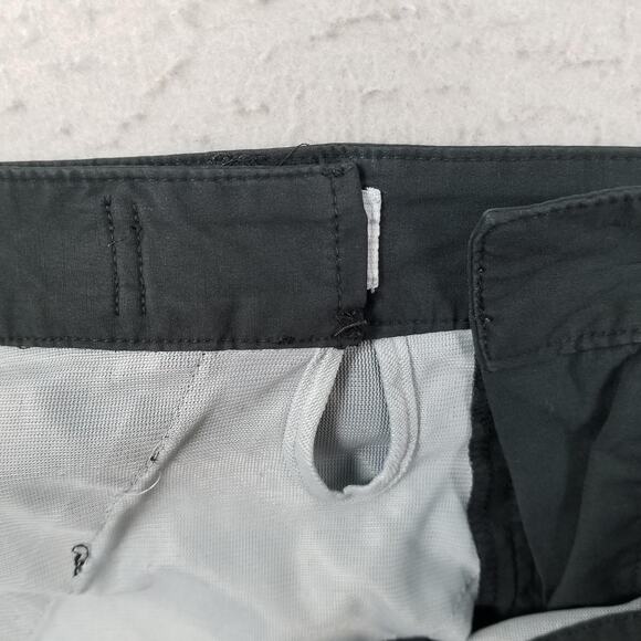 Huk Fishing Shorts Mens XL Gray Performance Quick Dry Stretch Cargo Zip Pockets - Picture 12 of 15